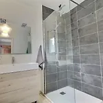 Charming Quiet Pool Villa Toulon