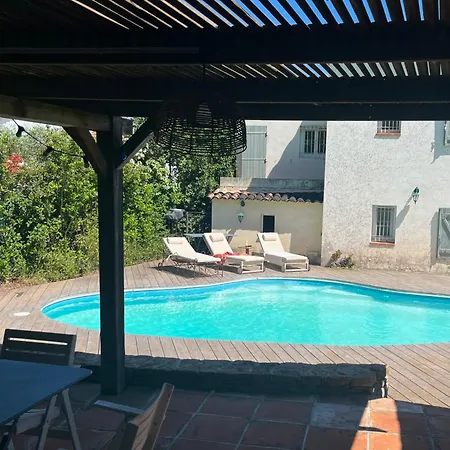 Charming Quiet Pool Villa Toulon