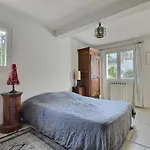 Charming Quiet Pool Vila *
