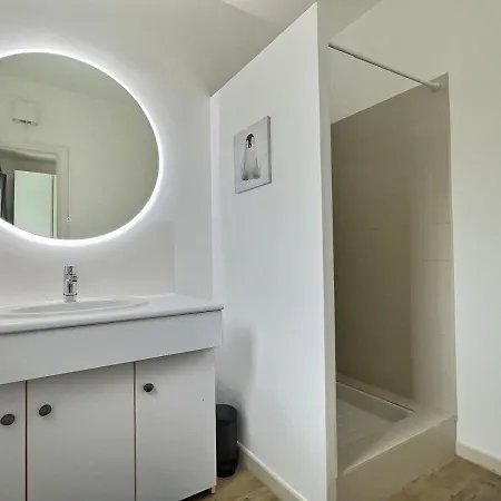 Charming Quiet Pool * Tolone