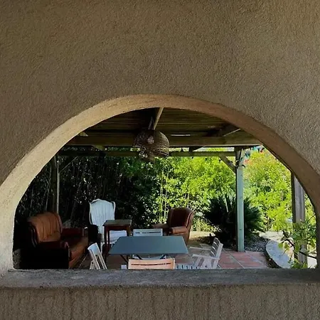 别墅 Charming Quiet Pool 土伦