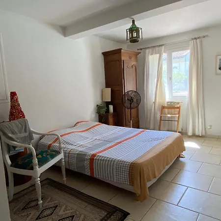 Villa Charming Quiet Pool