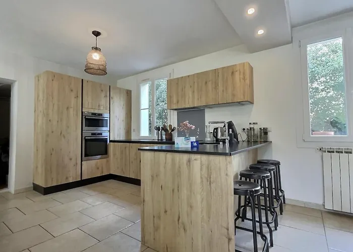 Charming Quiet Pool * Toulon