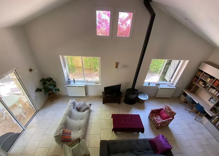 Villa Charming Quiet Pool