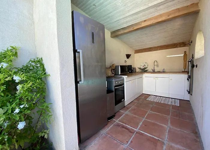 Charming Quiet Pool Villa *