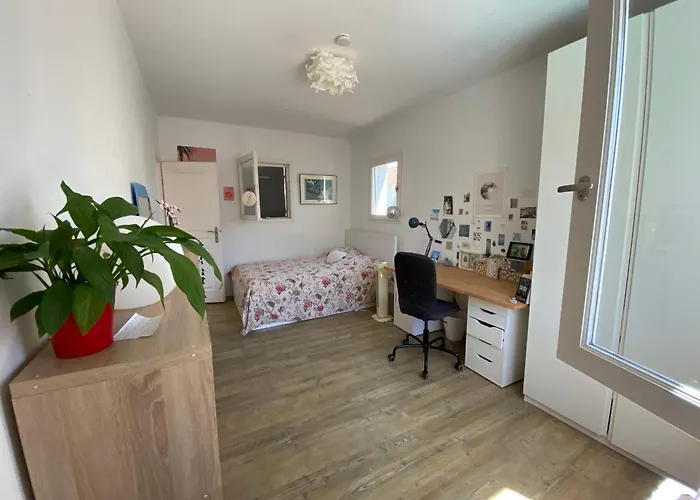 Charming Quiet Pool *